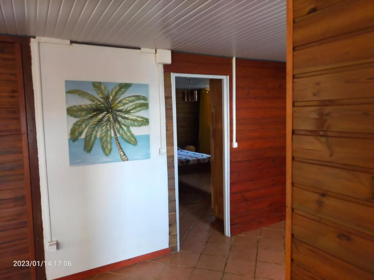 Douceur Des Hauteurs Bas De Villa, Piscine Privee 圣吕斯 外观 照片